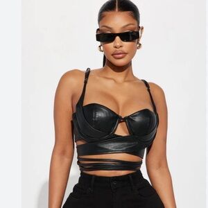 Black Strappy Women's Top XL NWT